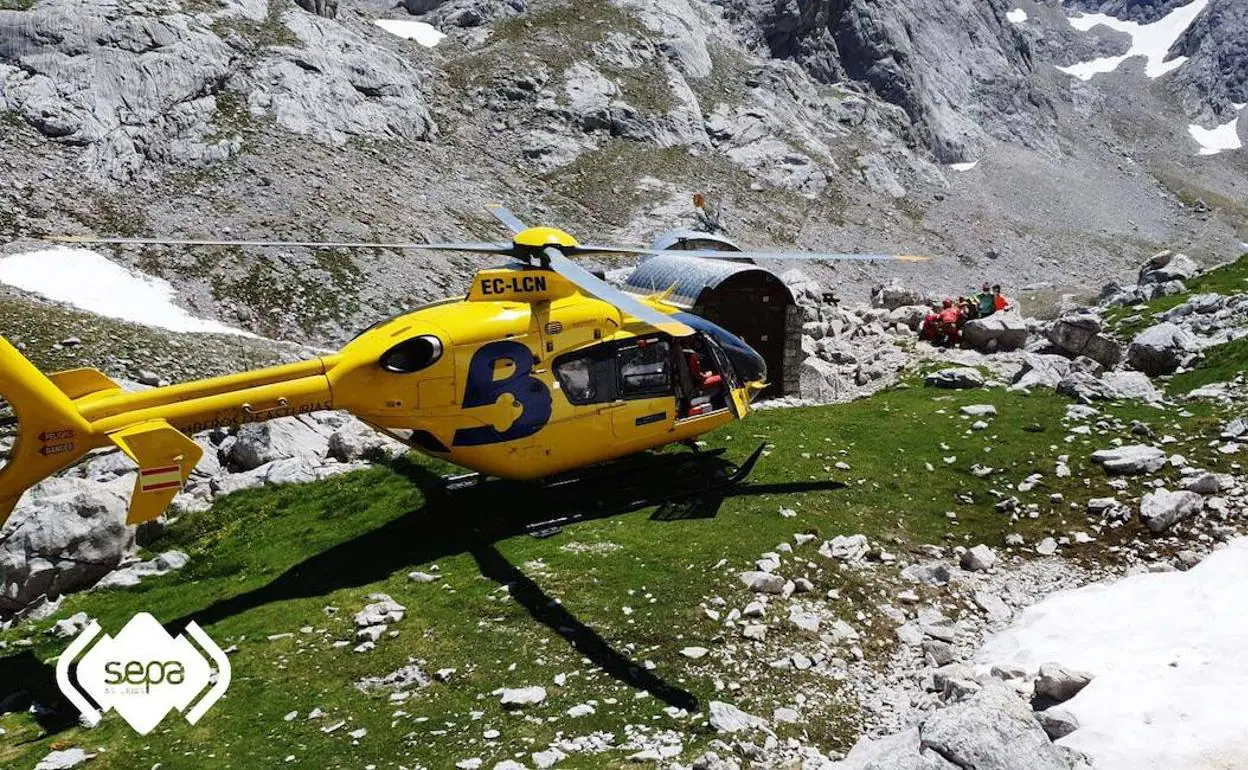 Herido un montañero tras sufrir una caída cuando bajaba de Torrecerredo